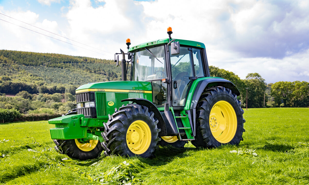 Modern tractor